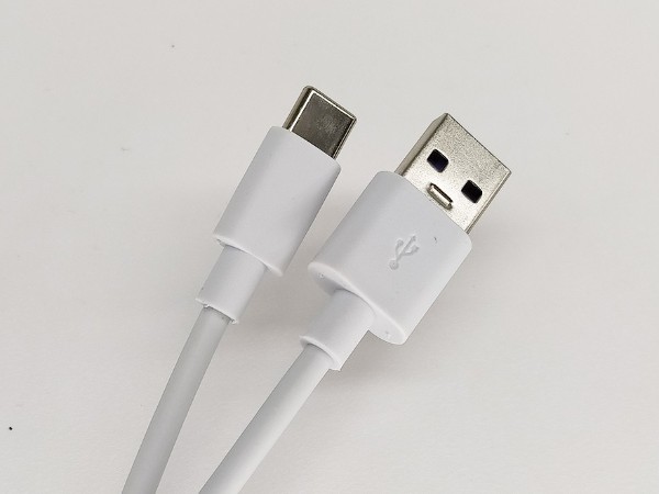 手機(jī)USB-C快充數(shù)據(jù)線，可實現(xiàn)華為66W超快充